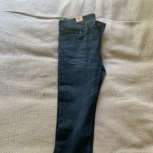 Men’s Levi jean (new)